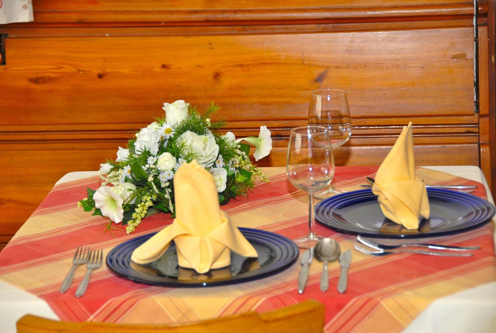 Hotel Velden Bacherlwirt Velden am Woerthersee Ngoại thất bức ảnh