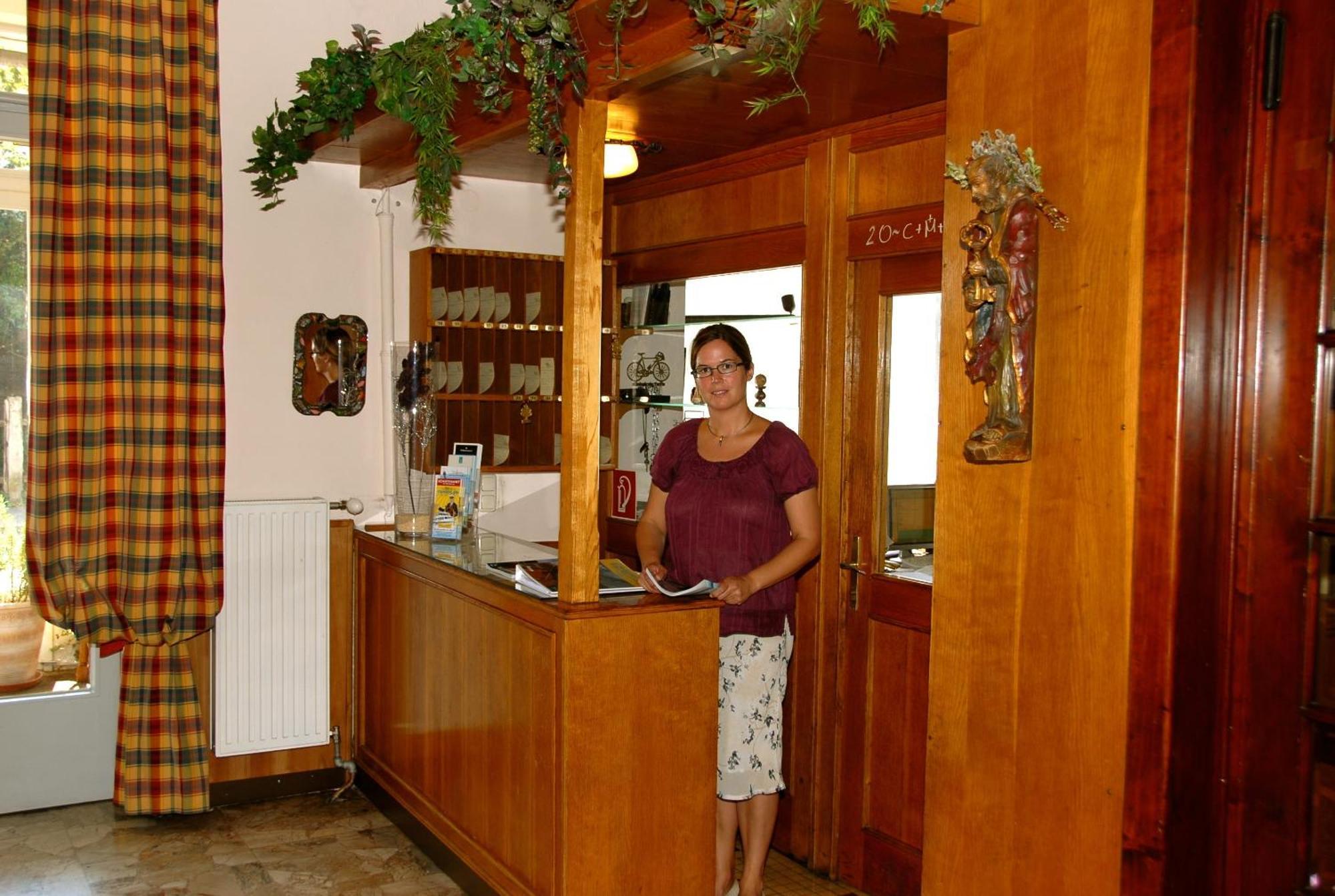 Hotel Velden Bacherlwirt Velden am Woerthersee Ngoại thất bức ảnh
