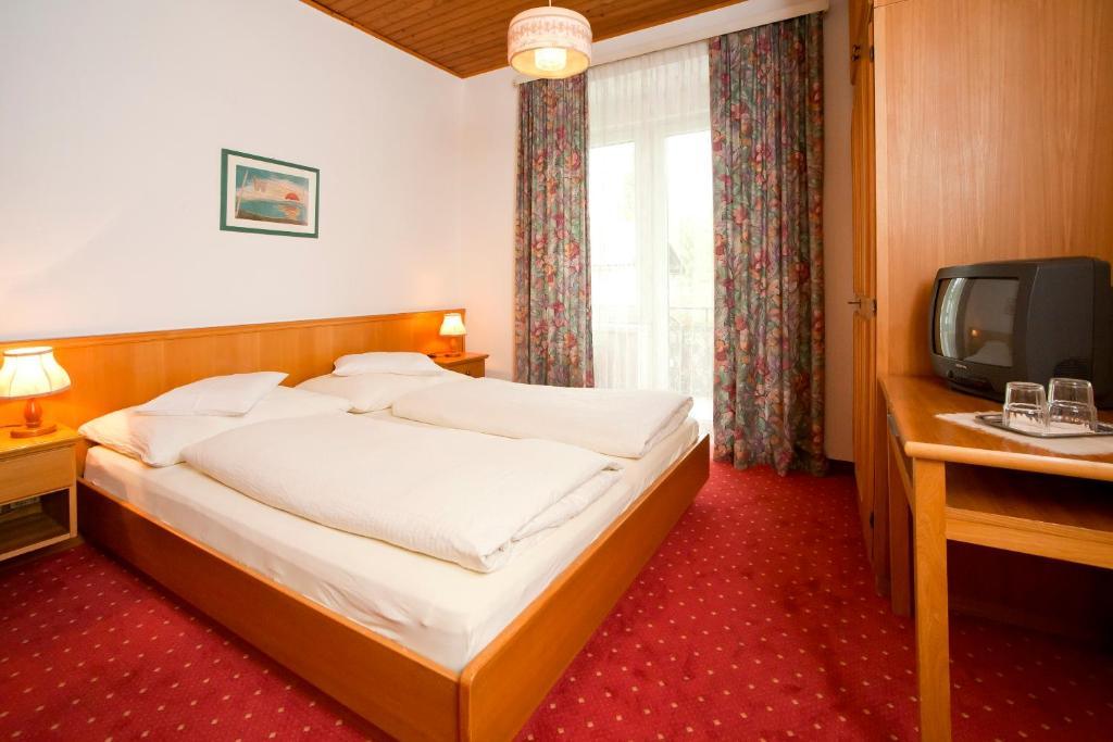 Hotel Velden Bacherlwirt Velden am Woerthersee Phòng bức ảnh